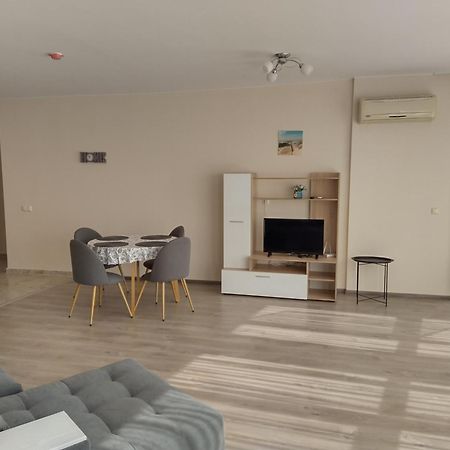 Aparthotel Apart Allure Dobi à Primorsko Extérieur photo