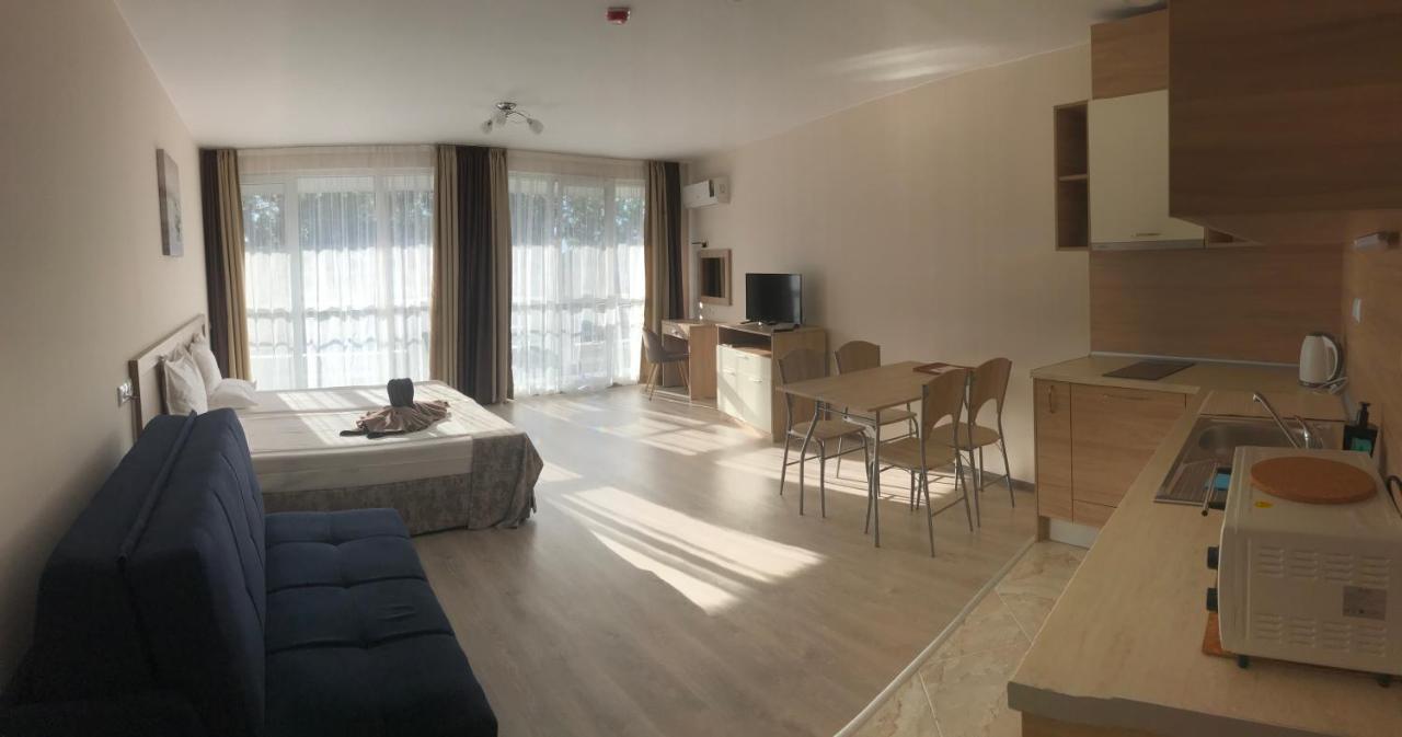 Aparthotel Apart Allure Dobi à Primorsko Extérieur photo