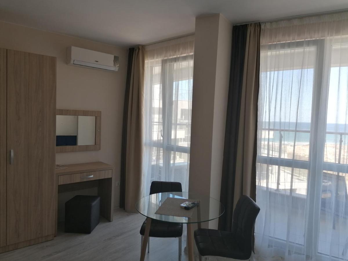 Aparthotel Apart Allure Dobi à Primorsko Extérieur photo