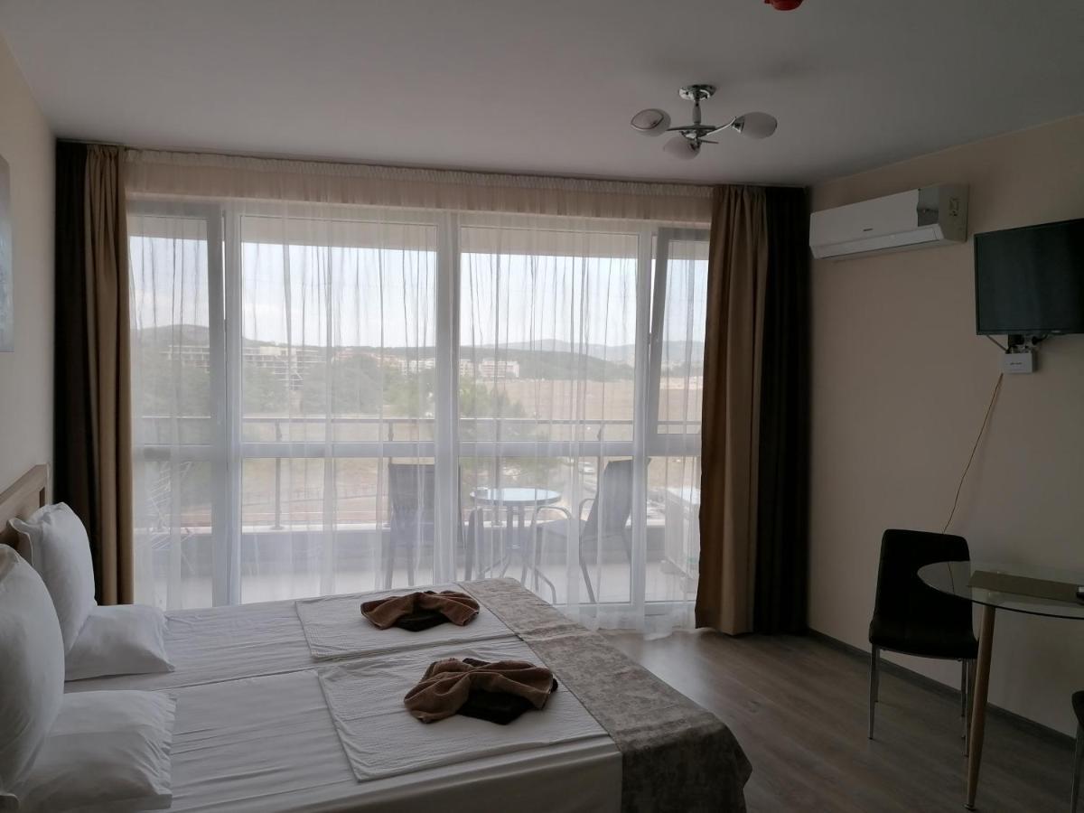 Aparthotel Apart Allure Dobi à Primorsko Extérieur photo