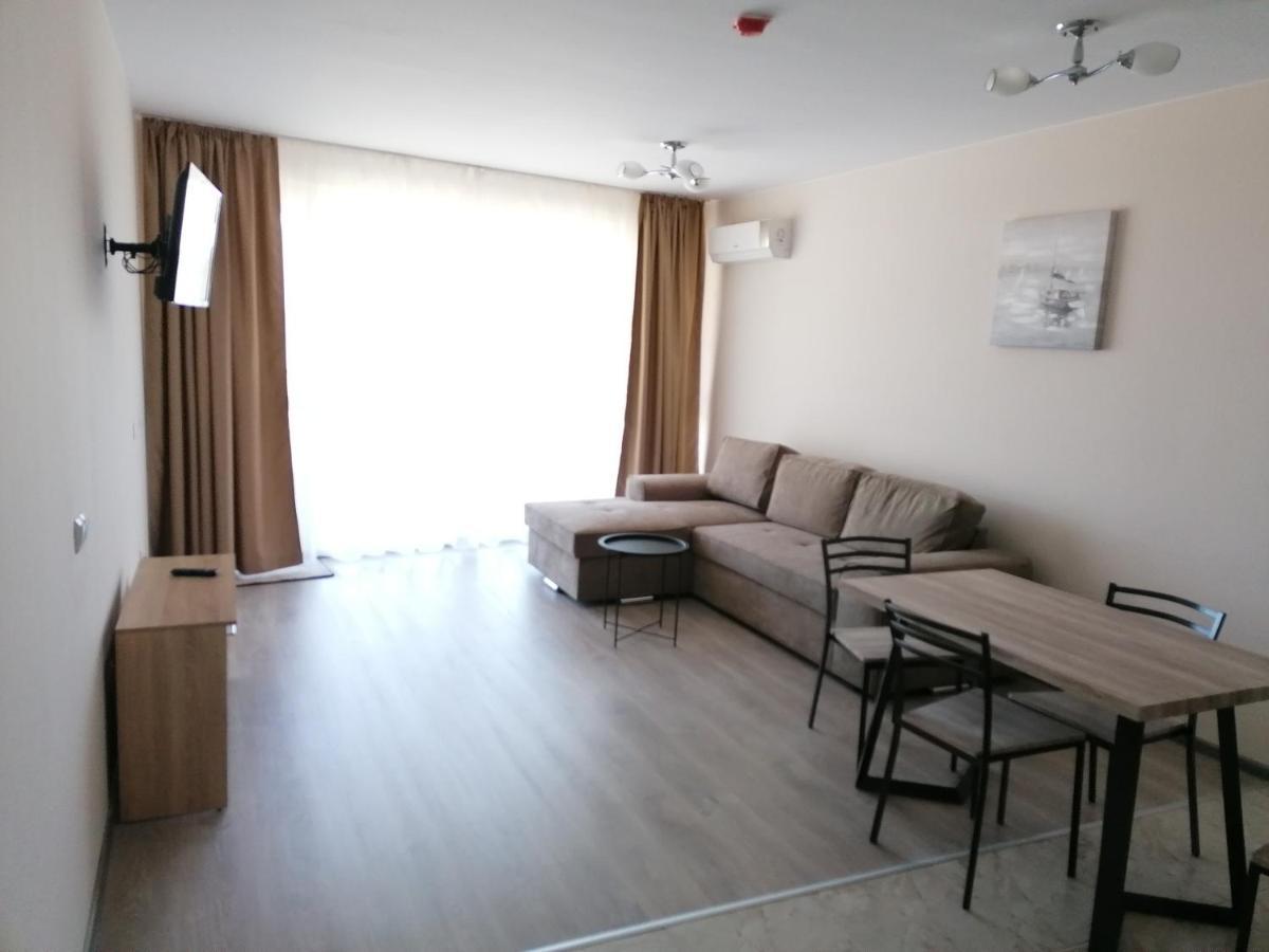 Aparthotel Apart Allure Dobi à Primorsko Extérieur photo