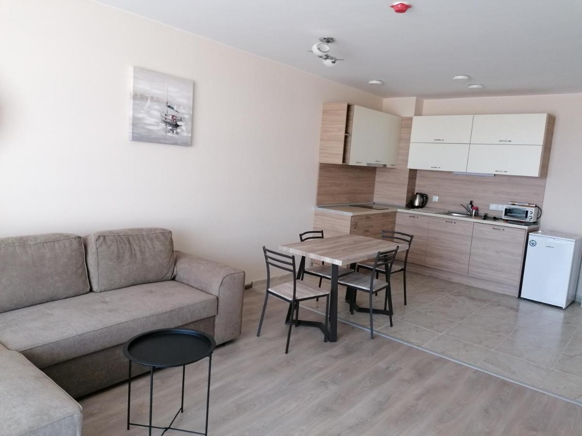Aparthotel Apart Allure Dobi à Primorsko Extérieur photo