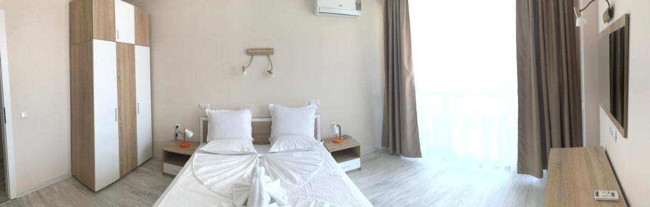 Aparthotel Apart Allure Dobi à Primorsko Extérieur photo