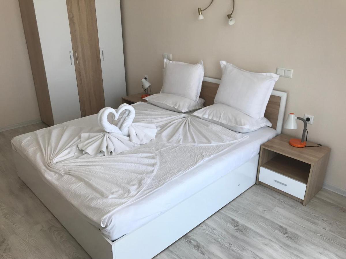 Aparthotel Apart Allure Dobi à Primorsko Extérieur photo