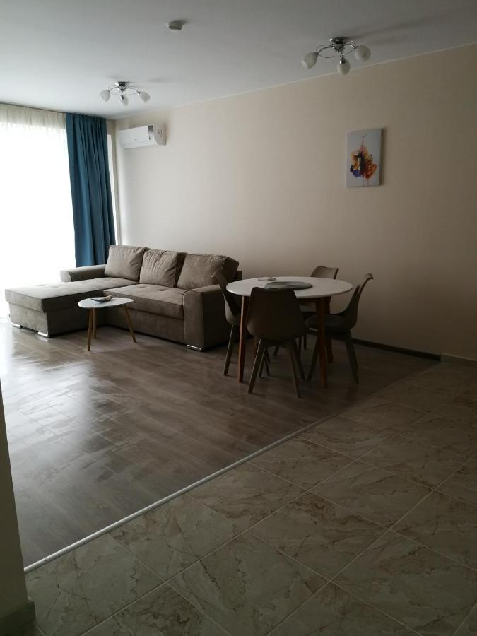 Aparthotel Apart Allure Dobi à Primorsko Extérieur photo