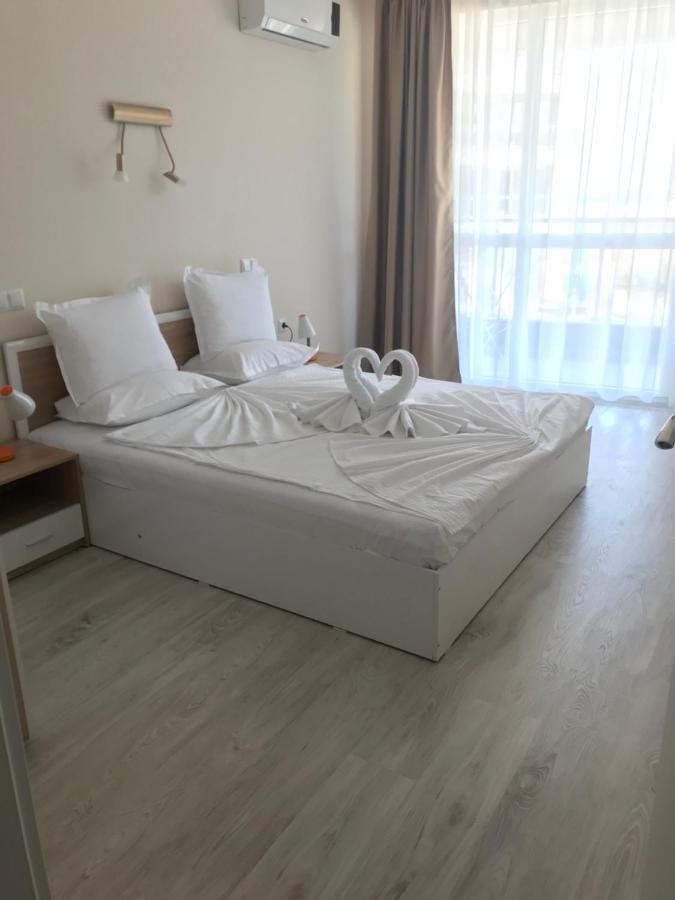 Aparthotel Apart Allure Dobi à Primorsko Extérieur photo