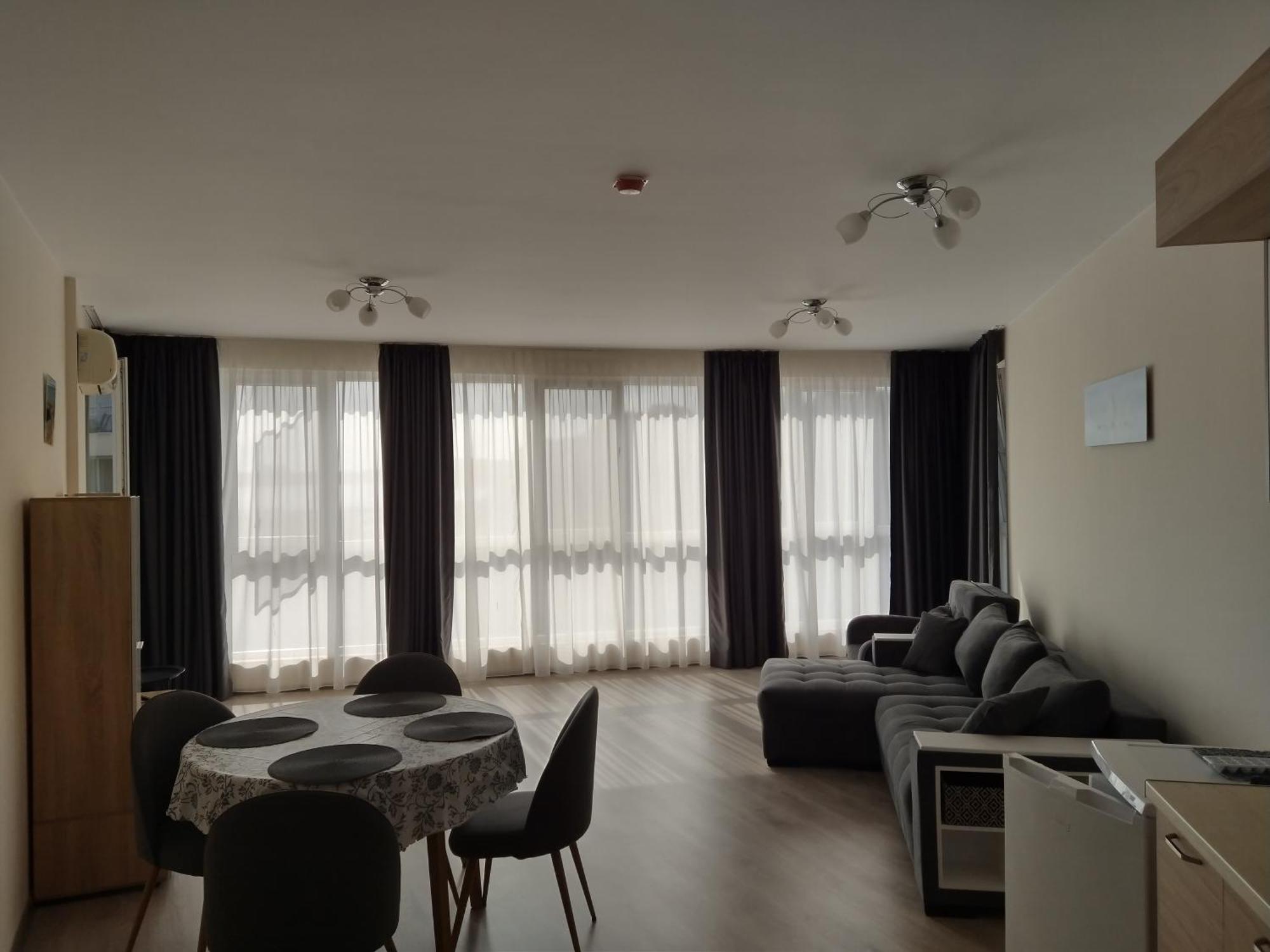 Aparthotel Apart Allure Dobi à Primorsko Extérieur photo